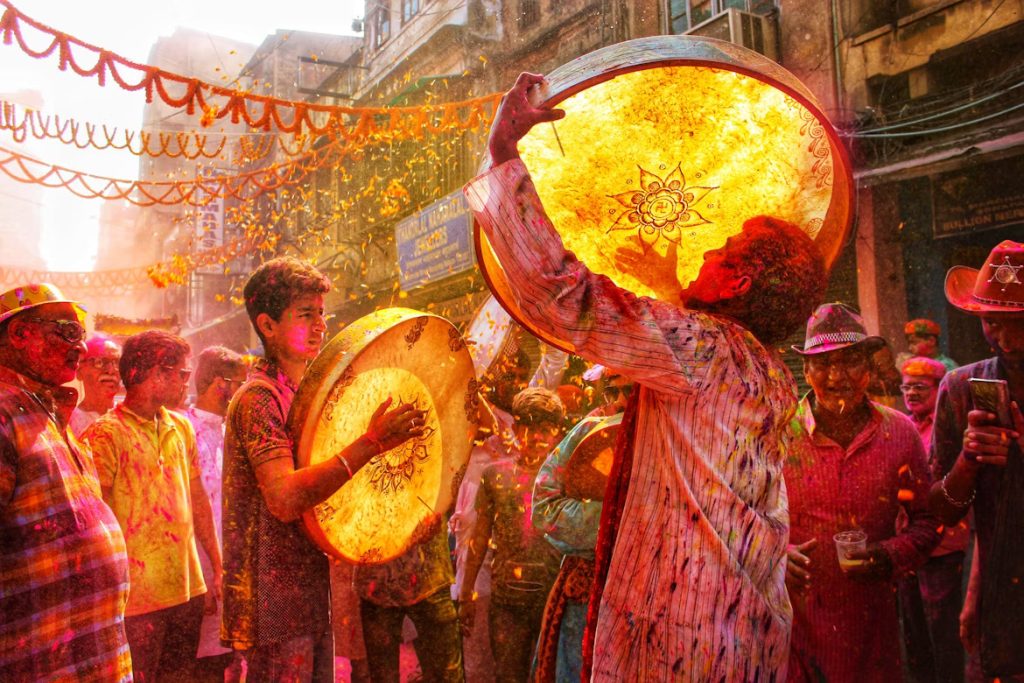 Holi spalvų festivalis arba Nepalo Užgavėnės